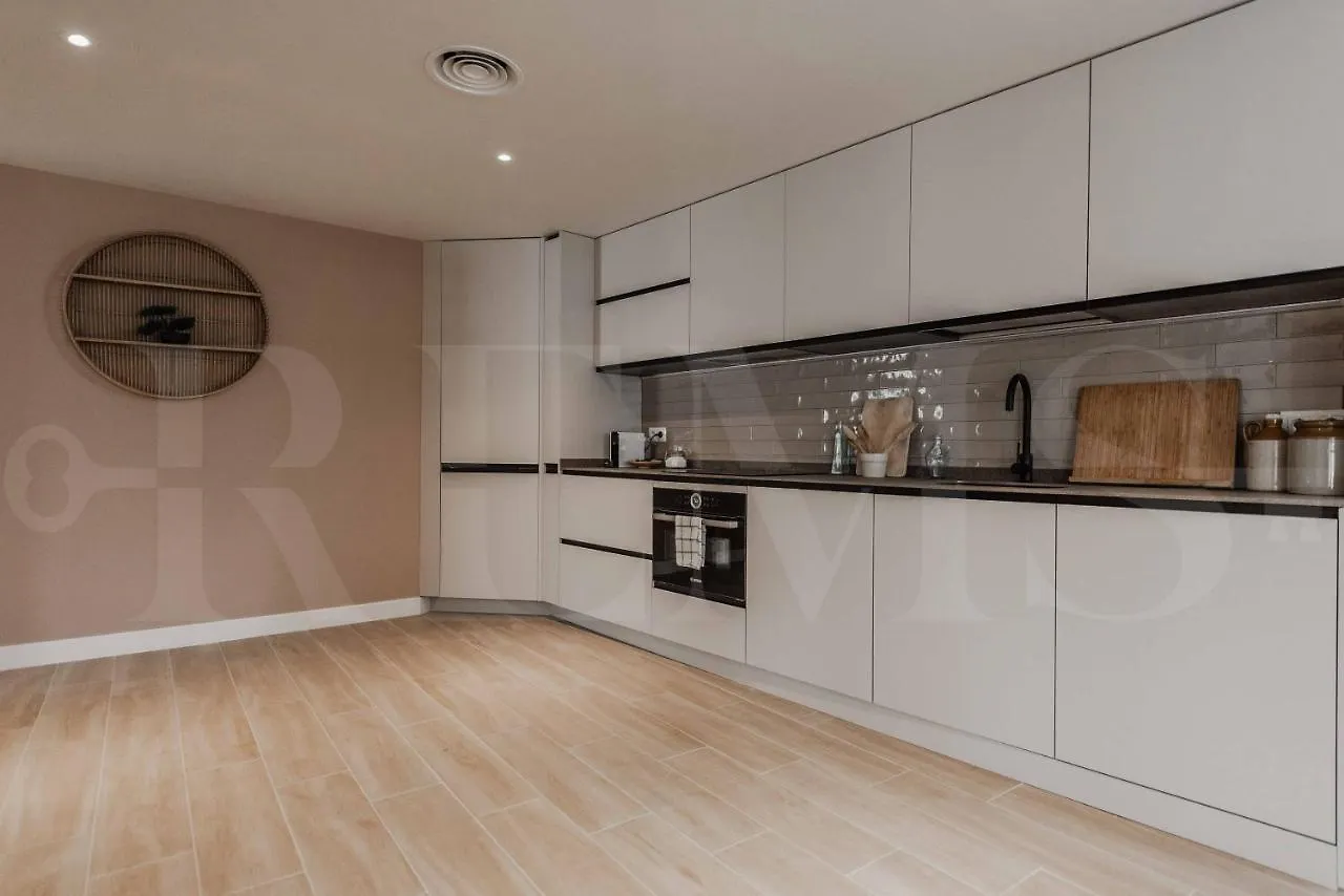 Idyllic And Spacious Apartment With Parking - Center By Rems Μάλαγα