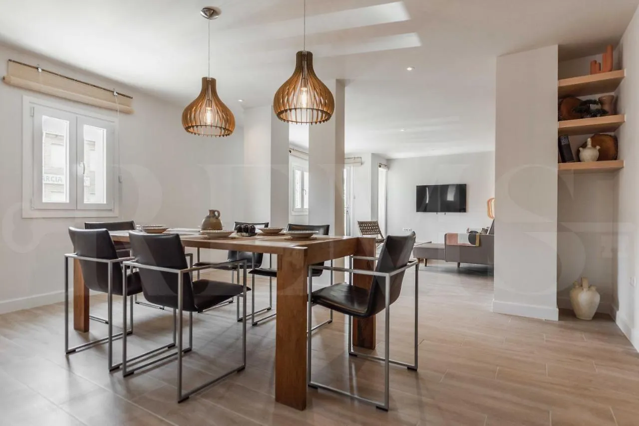 Idyllic And Spacious Apartment With Parking - Center By Rems Malaga