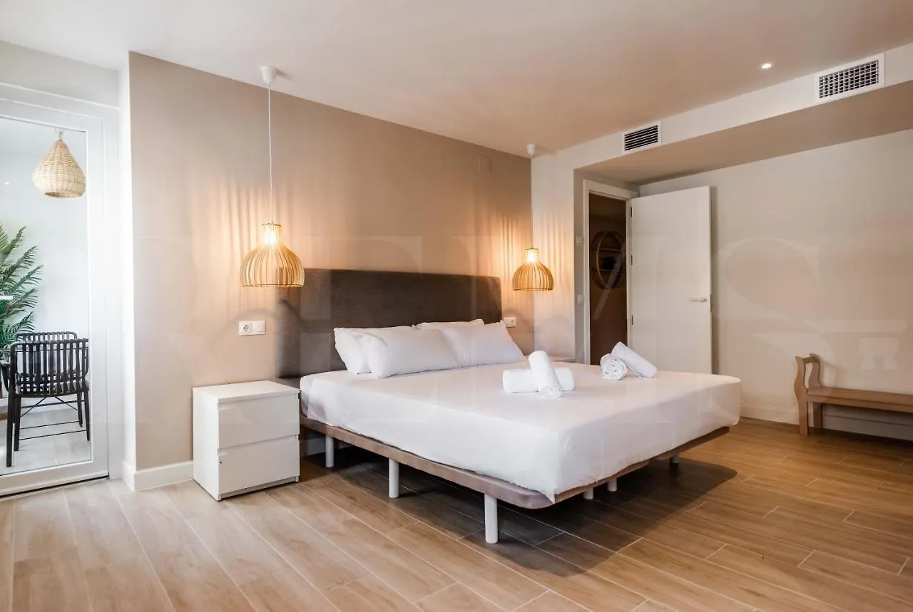 Idyllic And Spacious Apartment With Parking - Center By Rems Malaga Spain
