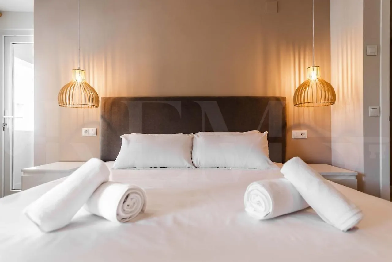 Idyllic And Spacious Apartment With Parking - Center By Rems Malaga