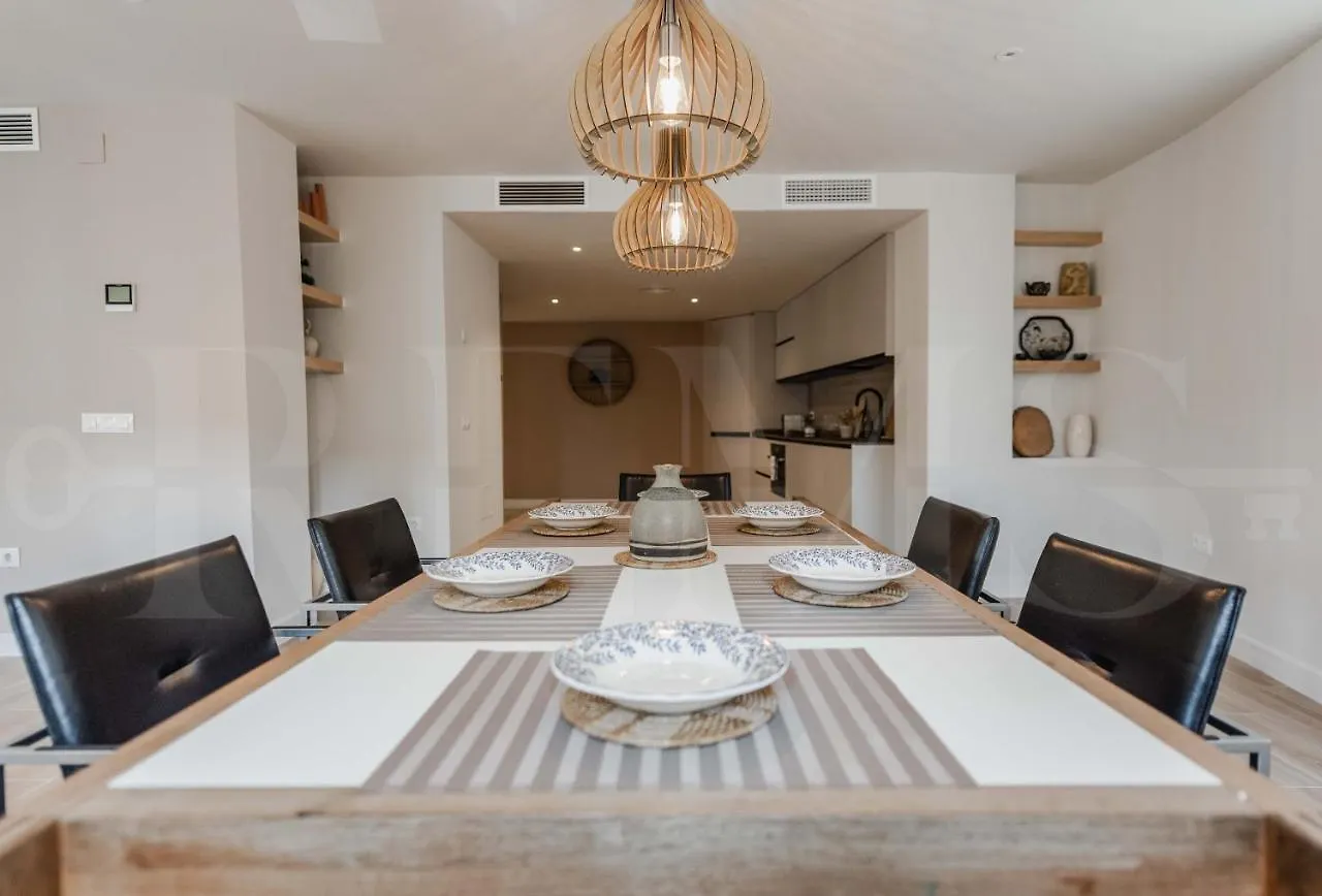 Idyllic And Spacious Apartment With Parking - Center By Rems Malaga