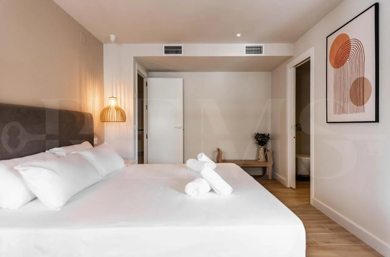 Idyllic And Spacious Apartment With Parking - Center By Rems Malaga Spain